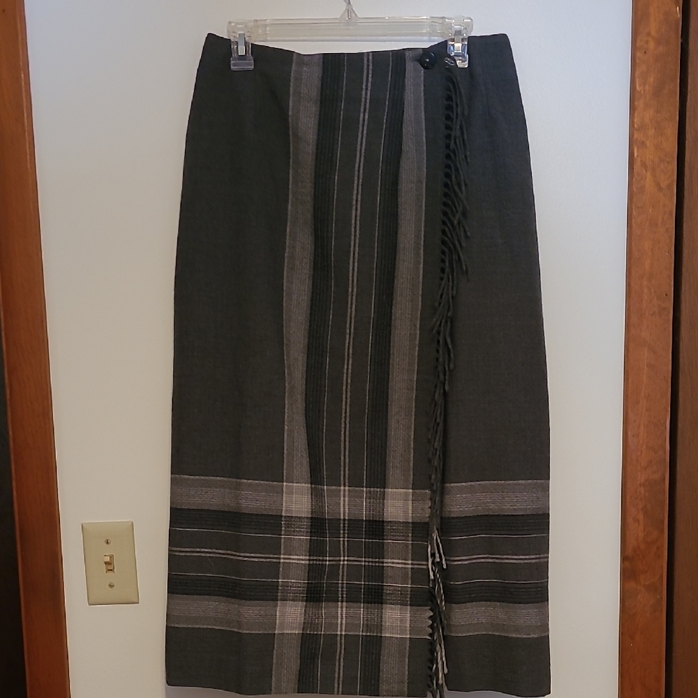 Talbots Gray Fringed Long Wool Skirt SZ 6